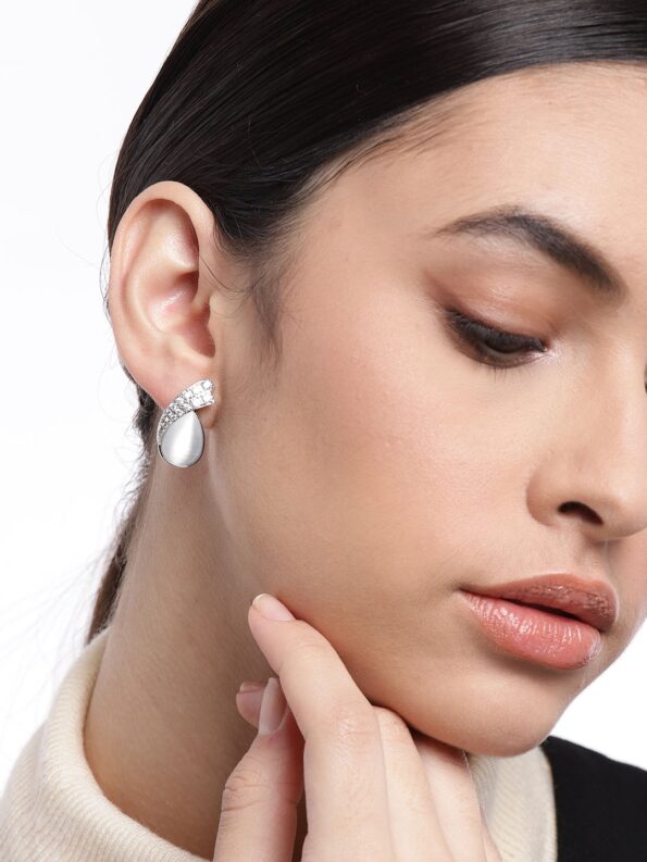 earring 2.4